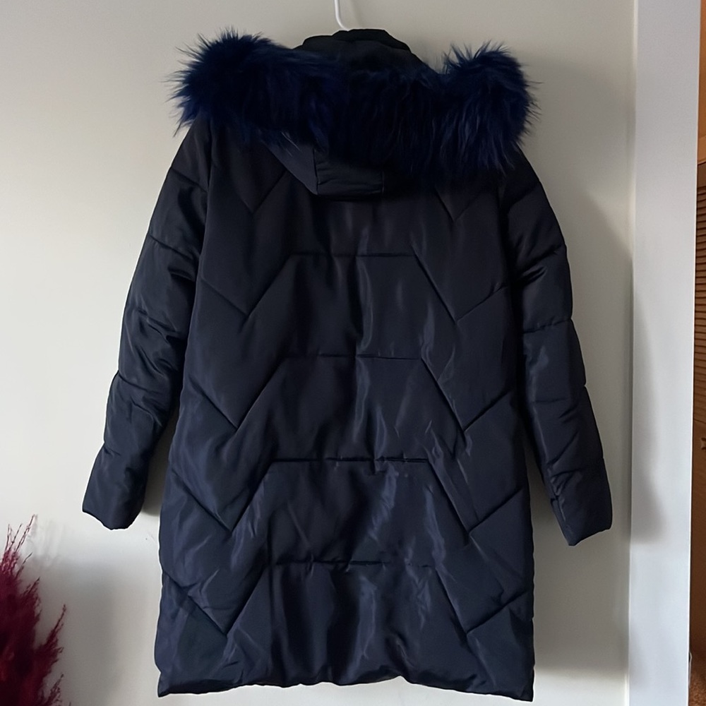 Long navy blue bubble coat with fur hoodie - Picture 6 of 6